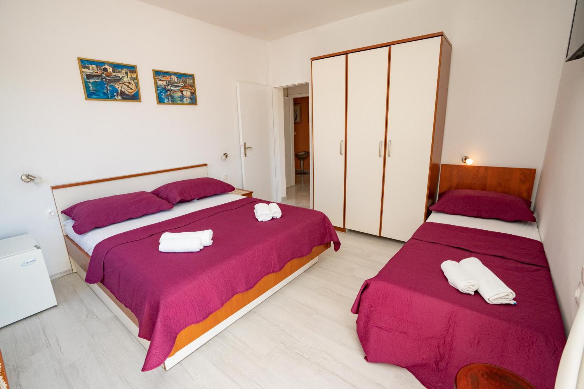 Pool Mansion Magnolia - Comfort Rooms Novalja Luaran gambar